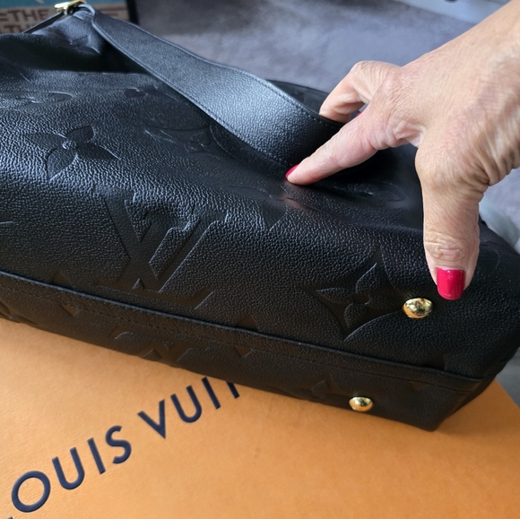 Handbag - Picture 5 of 8